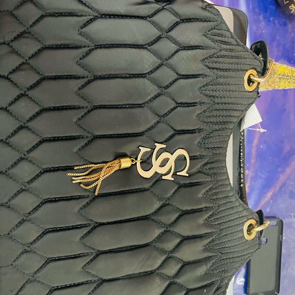 New black handbag purchased in Dubai - Picture 6 of 11